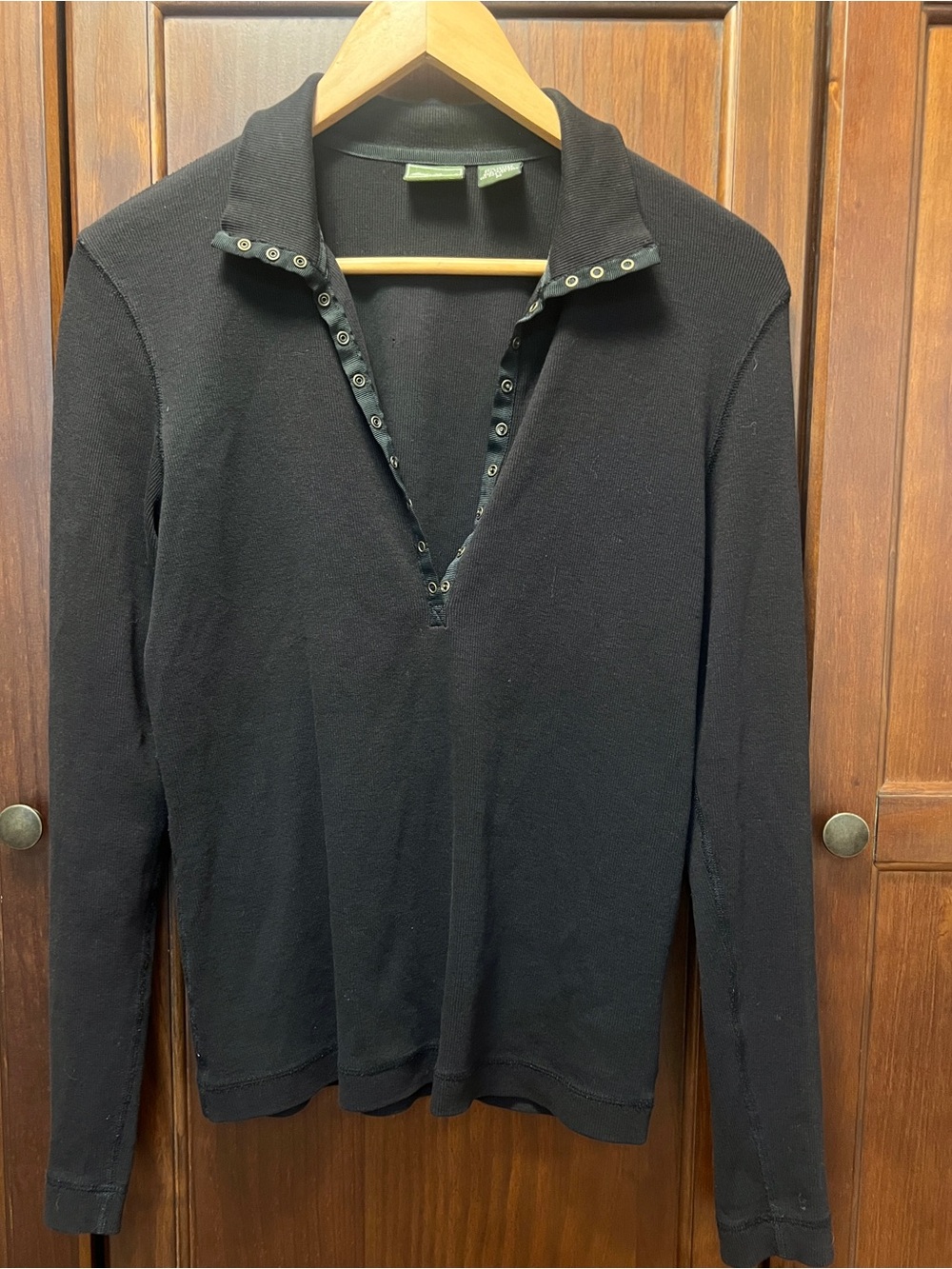 Vintage Eddie Bauer Black Ribbed Snap Front Henley Polo Shirt Womens M